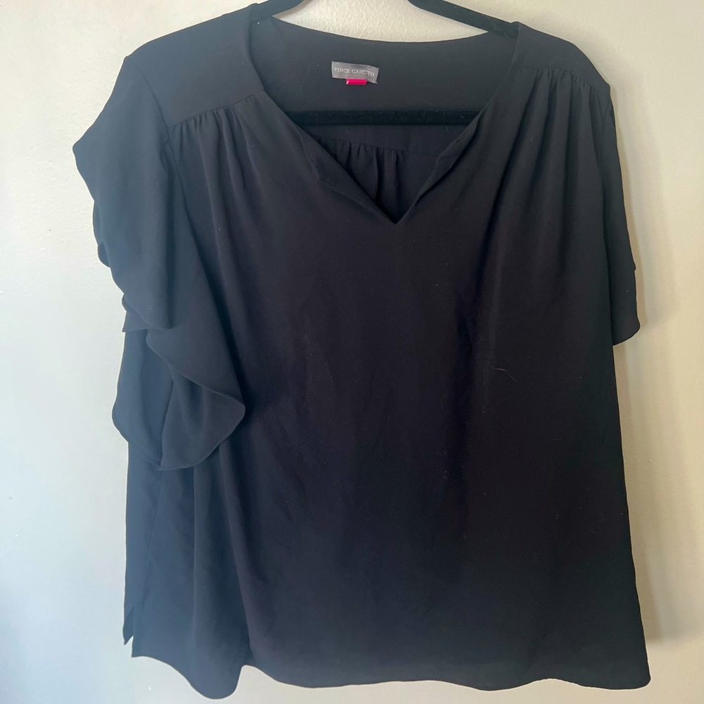 CLOSET CLEAR OUT Vince Camuto 2x short sleeve blouse - black